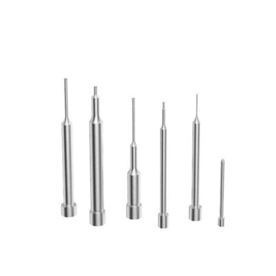 مكونات قالب اللكم الدقيقة بدقة ±0.001 مم لأعمال التشكيل بالقالب والتي تتميز بتجويف مدمج وسطح مصقول